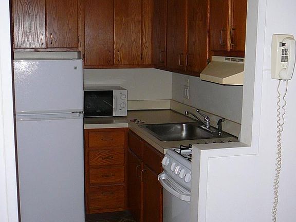 3rd image of 99 Prospect St #3B