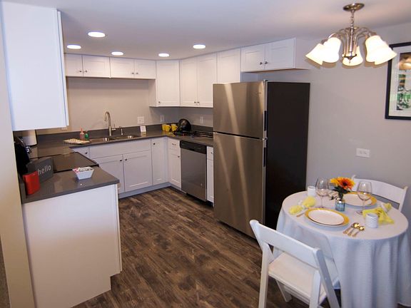 4th image of 2800 Maple Ave APT 5A