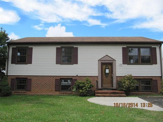 1st image of 5440 Endicott St NE