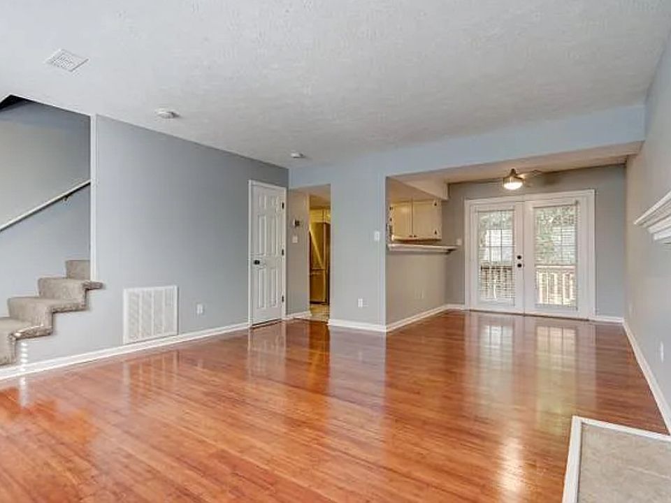 2nd image of 808 Olde Pioneer Trl APT 181