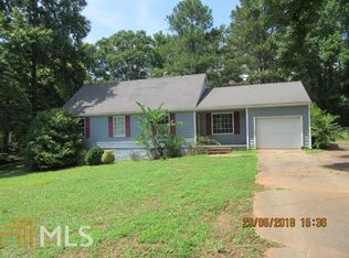 824 Academy Dr, Elberton, GA 30635