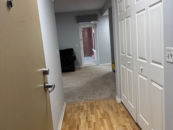 2nd image of 400 Village Cir Unit 1-9