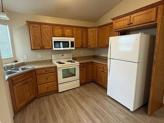 4th image of 516 Grainfield St