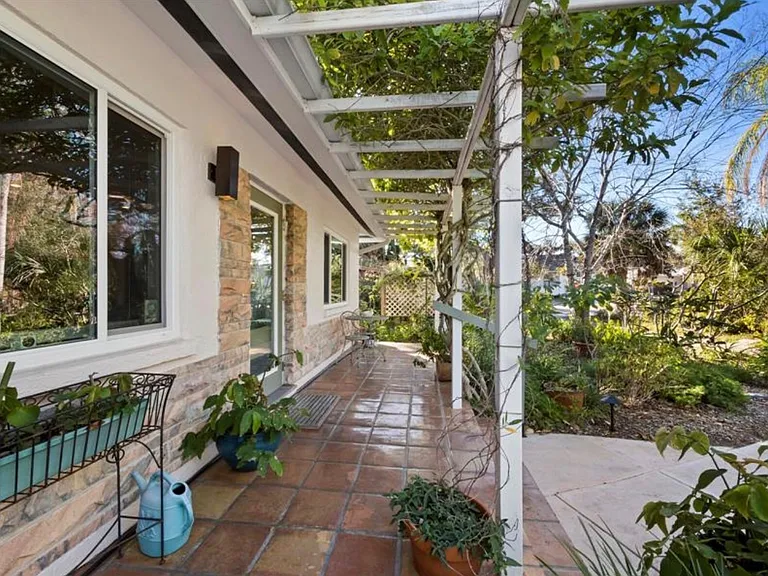 1642 Catalonia Ln — Photo 1