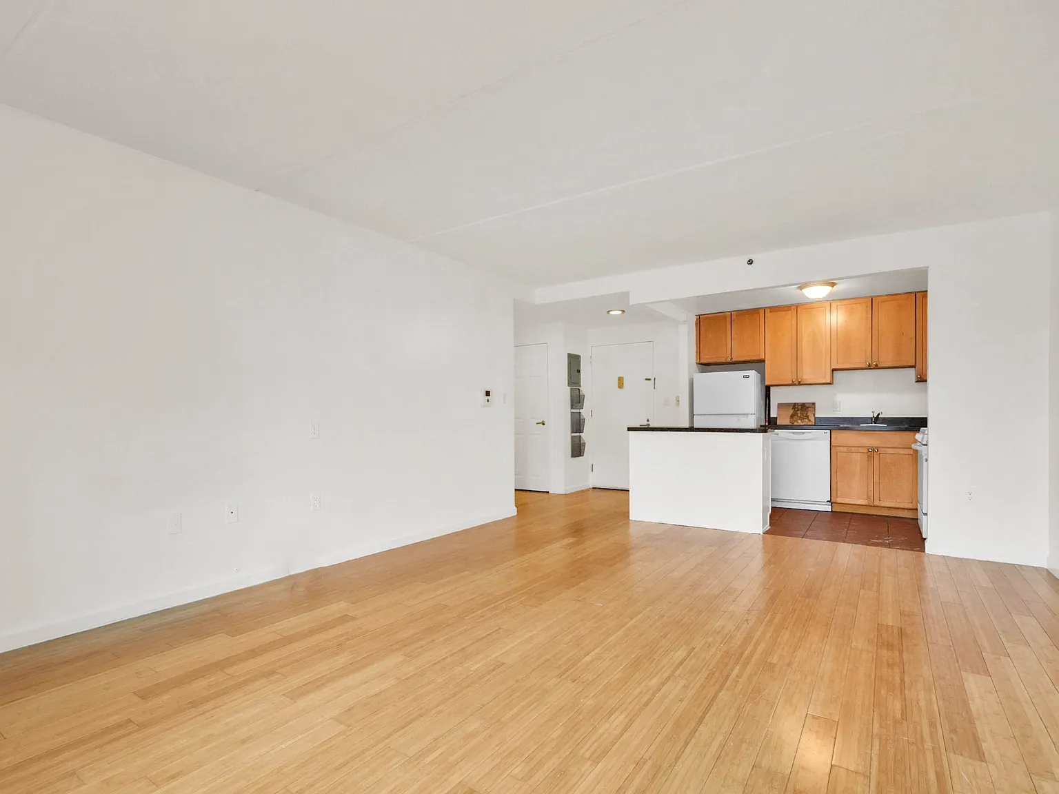 837 Washington Avenue — Photo 1