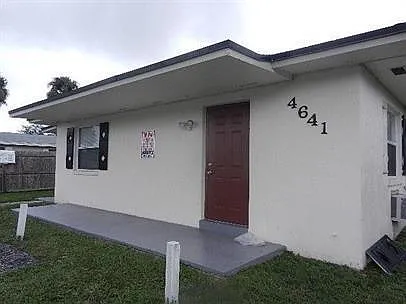 4641 Myla Ln — Photo 1