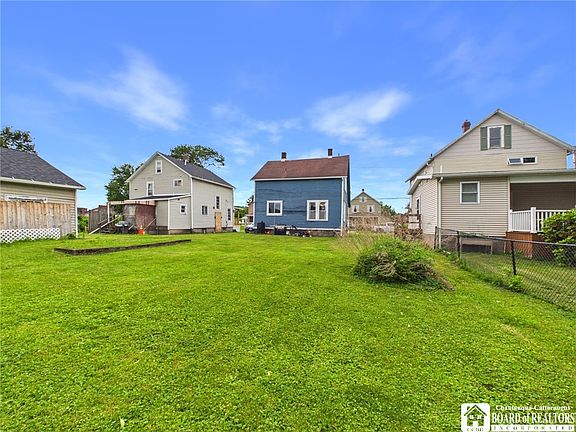 4th image of 305 Brookview Ave
