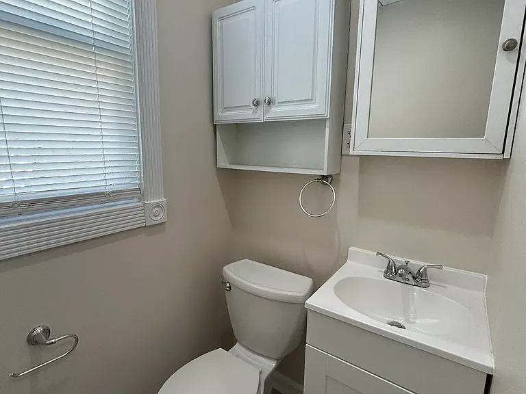 345 Earle St #2 — Photo 21