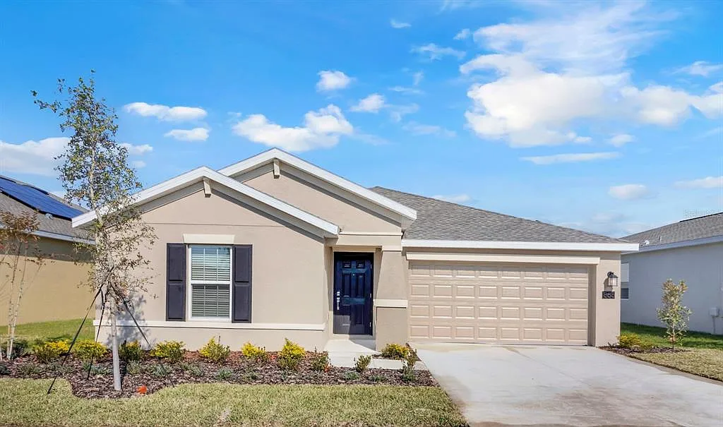 3 bed, 2.0 bath, 1580 sqft, $1,995 — Photo 1