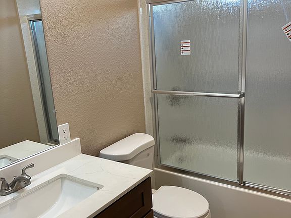 4th image of 1305 W El Monte St #5