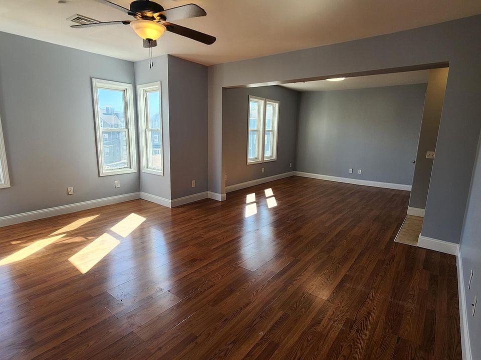 1st image of 1209 S Main St #2