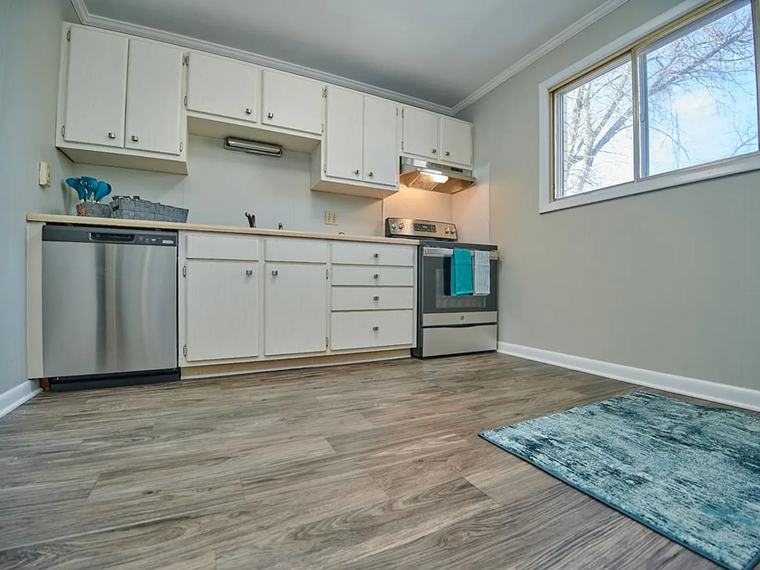 Seven Oaks Apartments — Photo 4