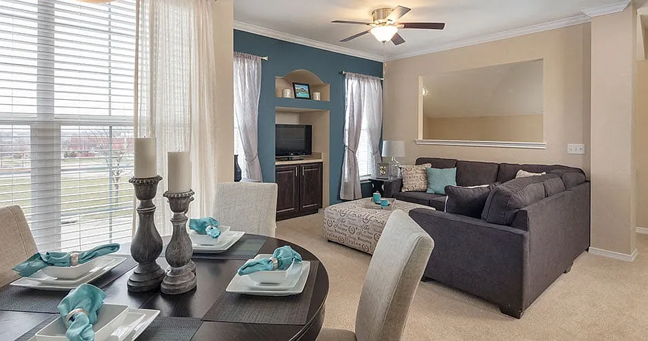 The Manor Homes of Arborwalk Apartments — Photo 3
