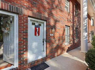 3 Castle Hill Rd #E, Agawam, MA 01001