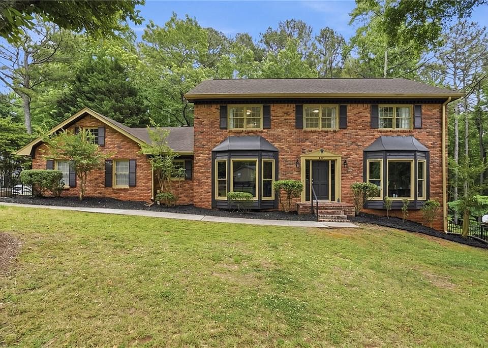 1st image of 600 Branch Valley Ct