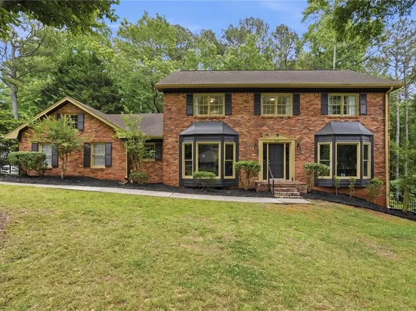 600 Branch Valley Ct, Roswell, GA 30076