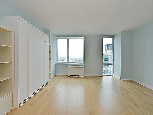 Rented by Cooper & Cooper Real Estate | media 18