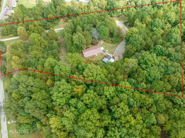 3120 Allegheny Loop Rd, Maryville, TN 37803