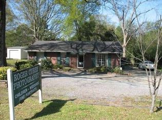 370 Perry Hill Rd, Montgomery, AL 36109