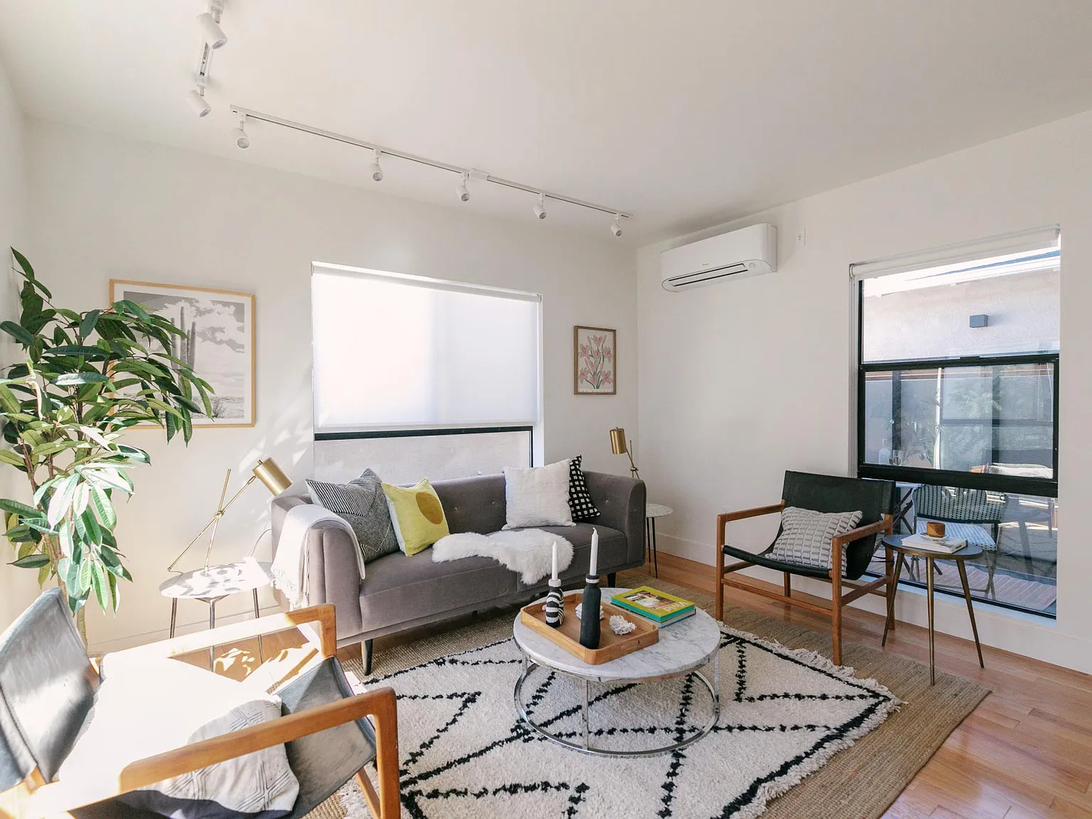 2 bed, $2,650 — Photo 2