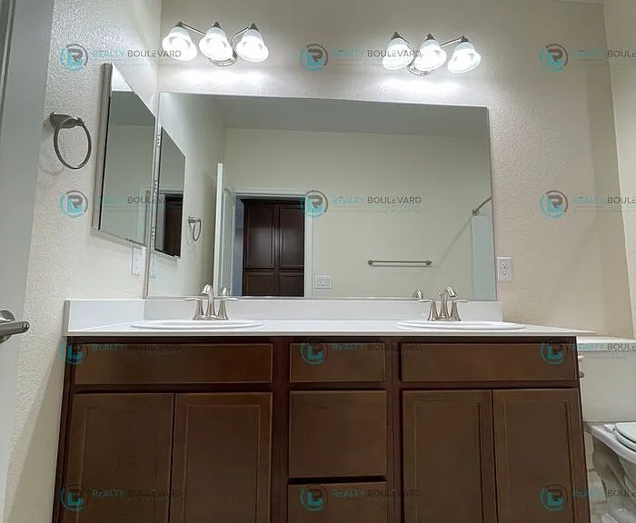 1011 Middle Gate Rd #1011 — Photo 38