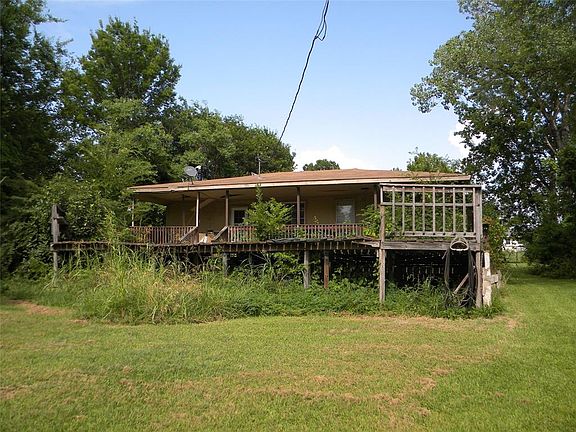 3rd image of 714 Briggs Blvd
