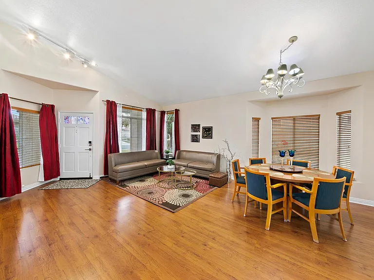 11669 Frames Port Pl — Photo 5