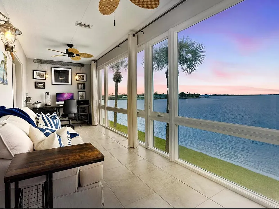 1153 Bayshore Dr #203