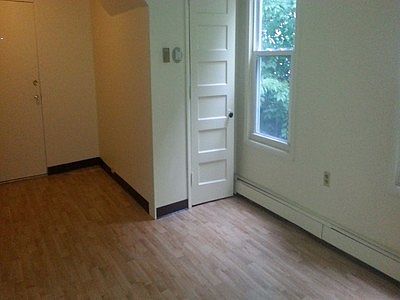 2nd image of 250 Pawling Ave