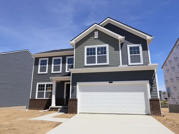 412 Hidden Riv W, Holly, MI 48442