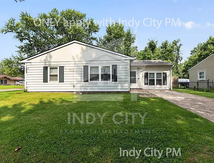 3 bed, 1.5 bath, 1467 sqft, $1,575 — Photo 3