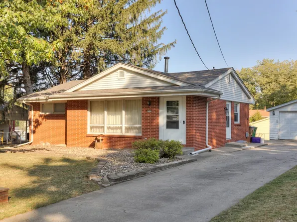 4900 Walnut Dr, Pleasant Hill, IA 50327