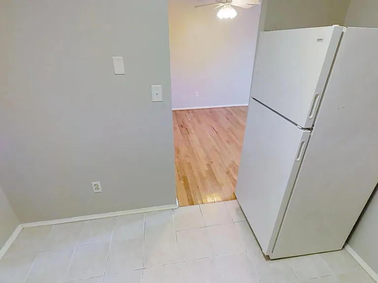 1401 Weldon Pl S — Photo 20