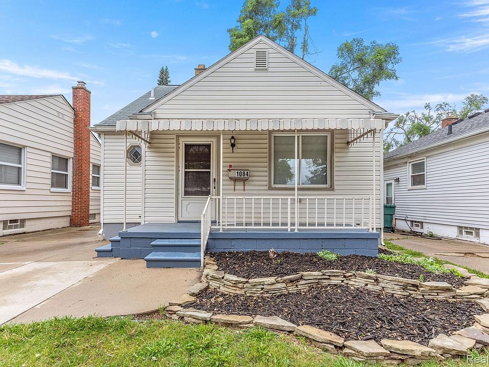 1st image of 1084 Cloverlawn Blvd