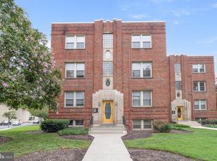 300 Aspen St NW APT 202, Washington, DC 20012