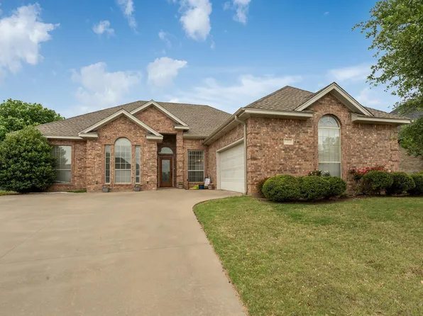 1724 Woodridge Dr, Wichita Falls, TX 76310