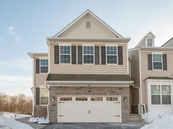 601 Charleston Dr, Monroe Twp., NJ 08831