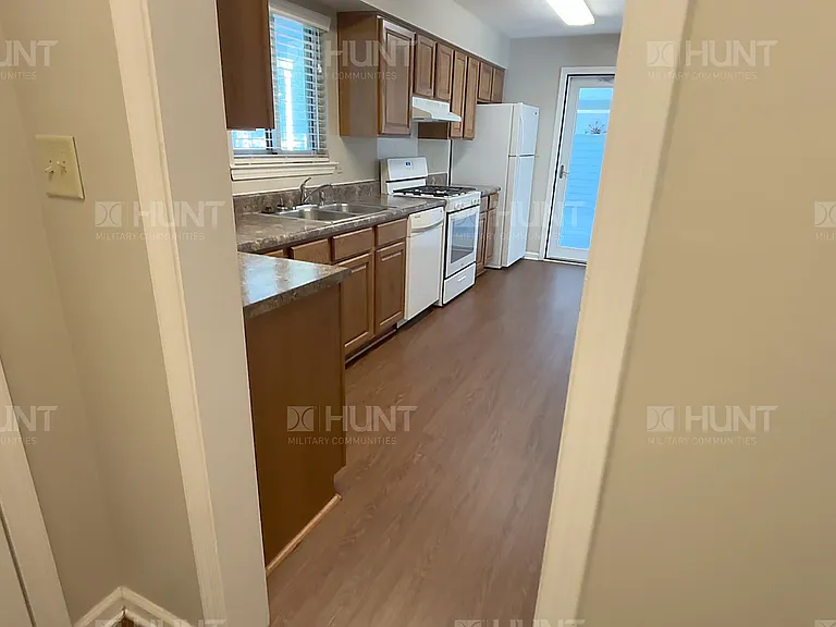 7533 Regulus St — Photo 3