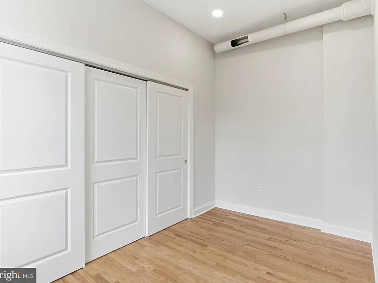 337 S Fremont Ave — Photo 21