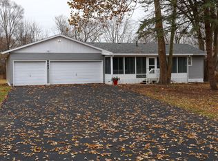 8403 Grange Hall Rd, Garden Prairie, IL 61038