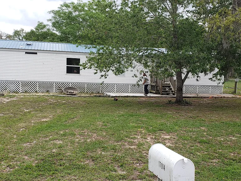 17014 Meridian Blvd — Photo 3