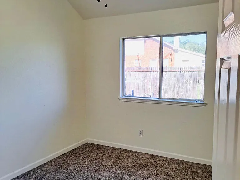 7952 Crouse Dr — Photo 16