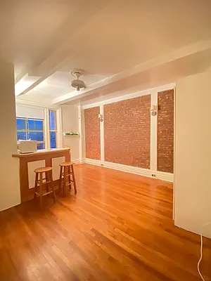 Rented by Weichert Properties - NYC | media 6