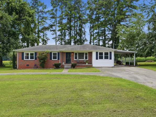 30 W Prospect Rd, Fayetteville, TN 37334