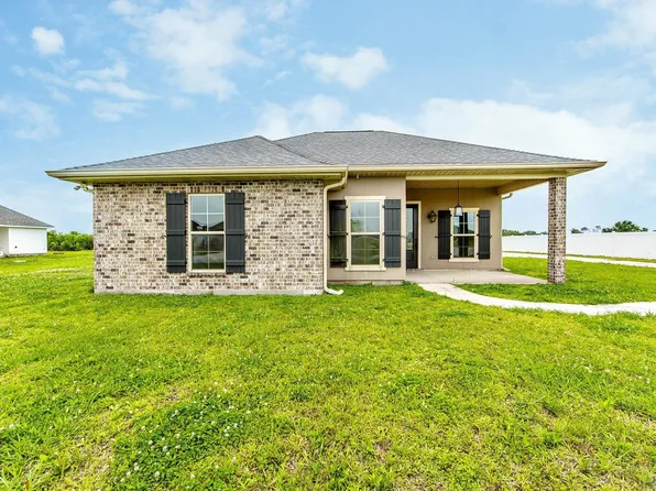 226 Bouverans Cir, Lockport, LA 70374