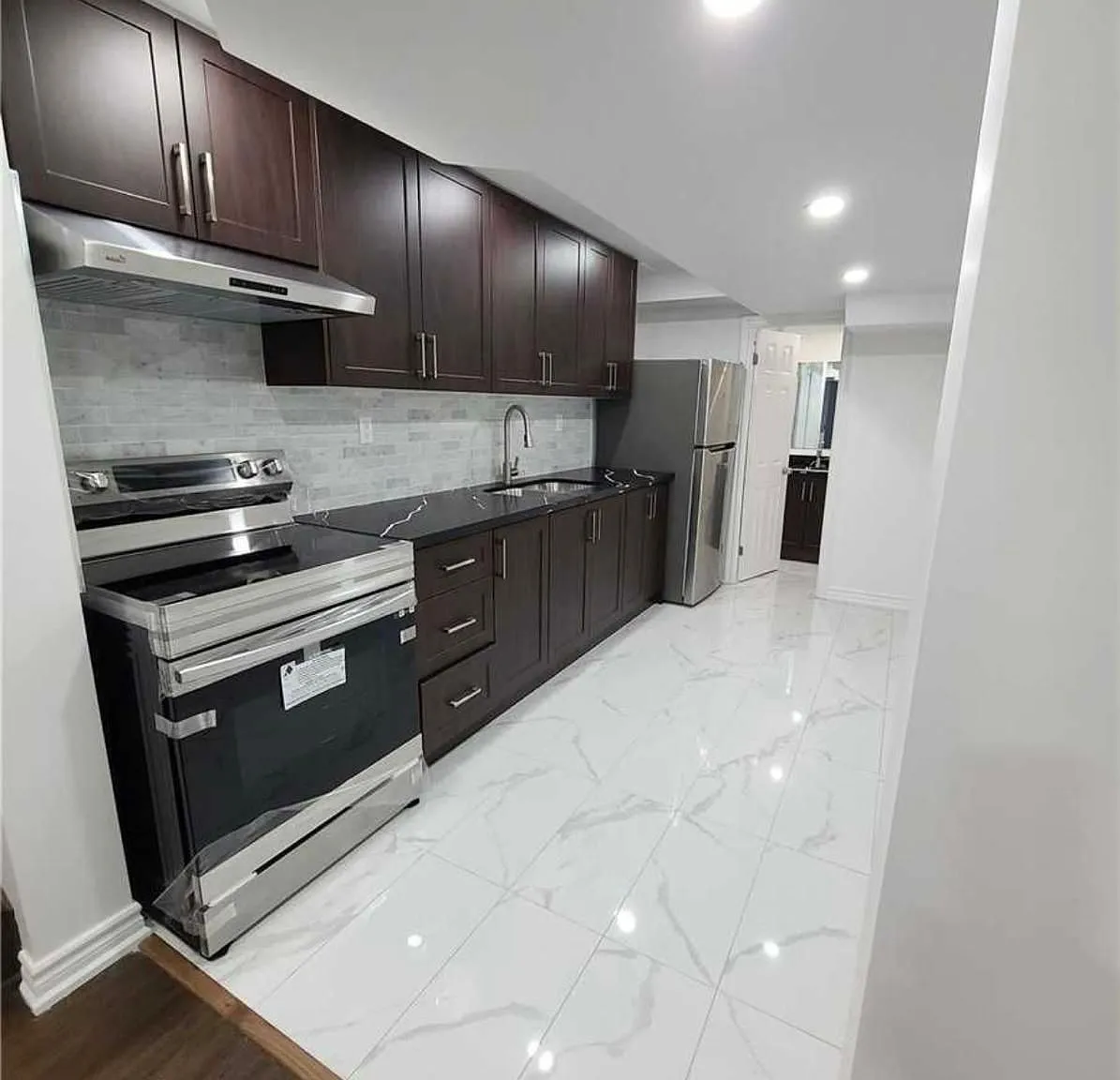 2 bed, $1,600 — Photo 3