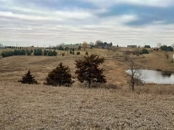 2878 M Ave #2878, Williamsburg, IA 52361