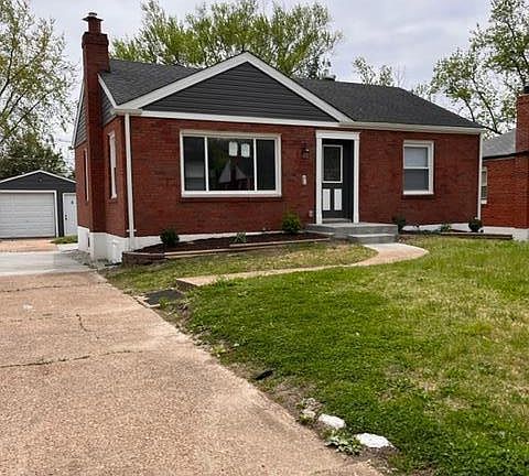 2nd image of 8136 Braddock Dr