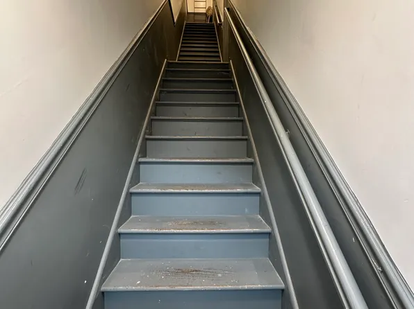 807 Barbey Street image 9 of 27