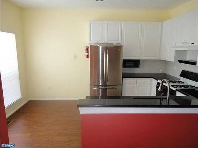 4112 Hermitage Dr — Photo 7